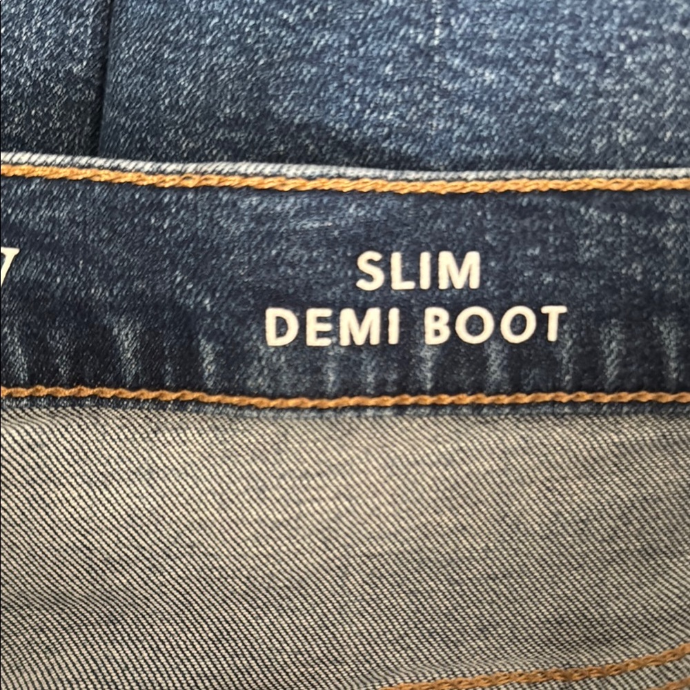 ✨J. Crew✨ Blue Slim Demi Boot Jeans - Picture 6 of 7